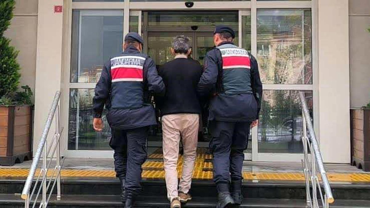 Çankırı\'da 37 Aranan Şahıs ve 18 Göçmen Yakalandı