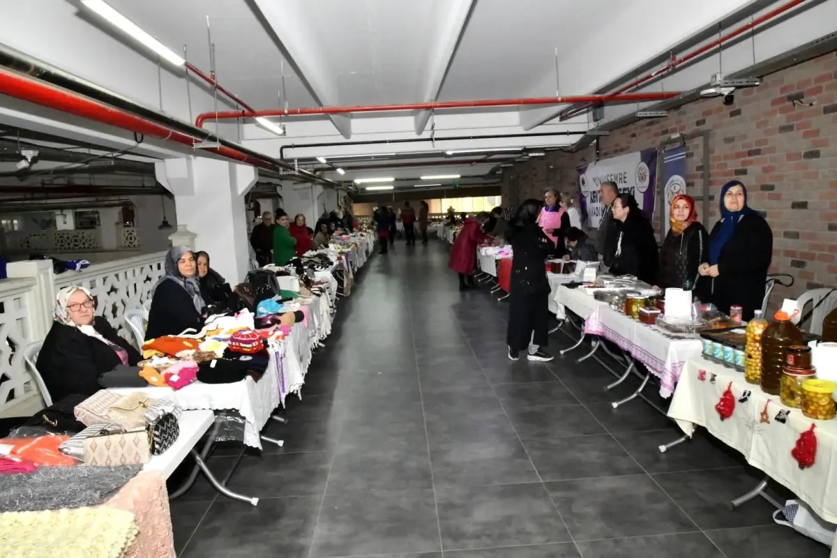 Yunusemre\'de El Emeği Pazarı ile Kadınlar Aile Bütçelerine Katkı Sağlıyor