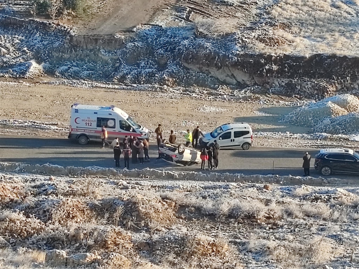 Adıyaman\'da Trafik Kazası: 2 Yaralı