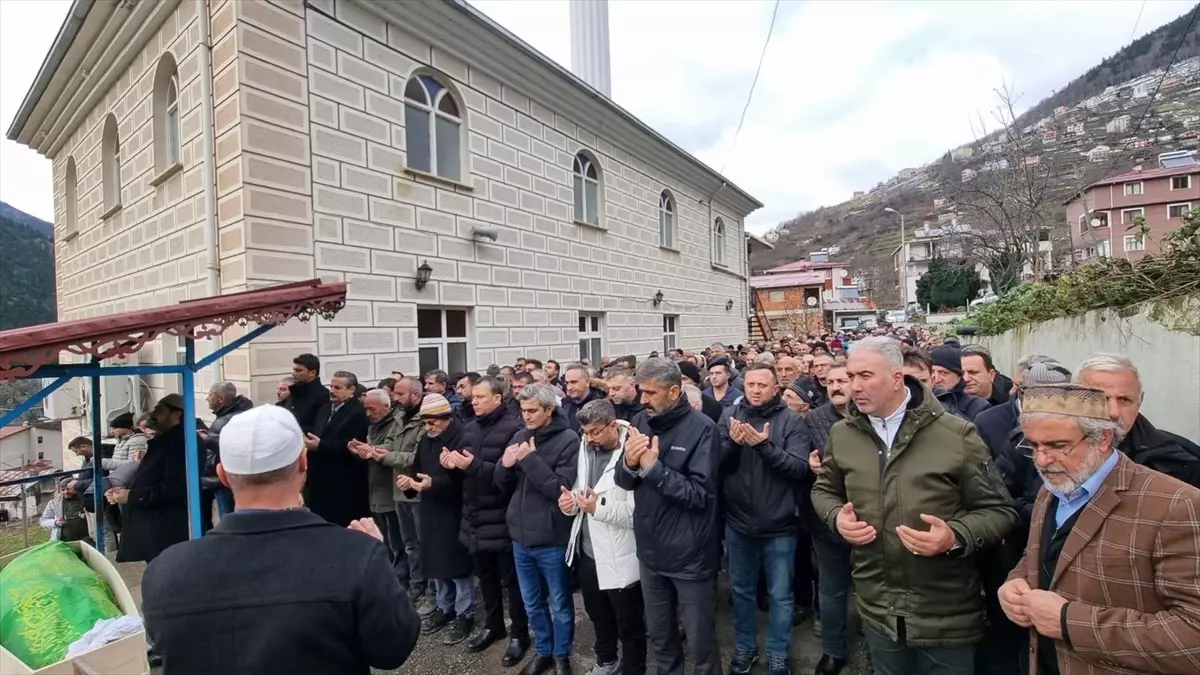 Hukuk Müşaviri Faruk Çakmak Toprağa Verildi