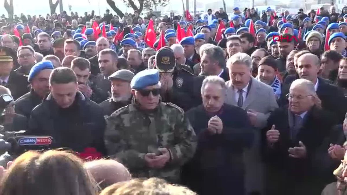 Kayseri\'de 8 yıl önce terör saldırısında şehit olan 15 asker anıldı