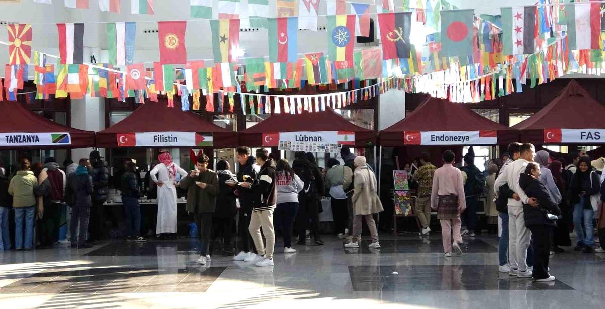 Kütahya\'da Uluslararası Öğrenci Şenliği