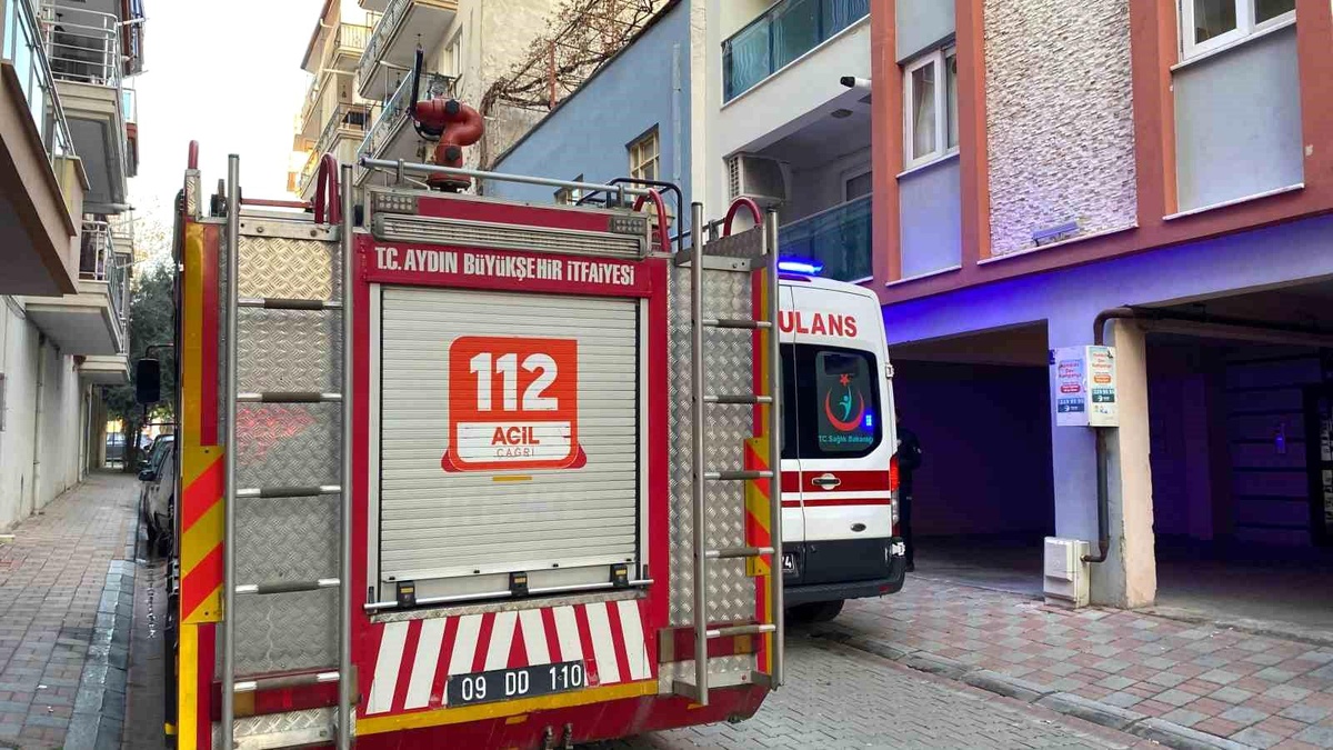 Aydın\'da Mutfakta Yangın: Bir Kişi Hastaneye Kaldırıldı