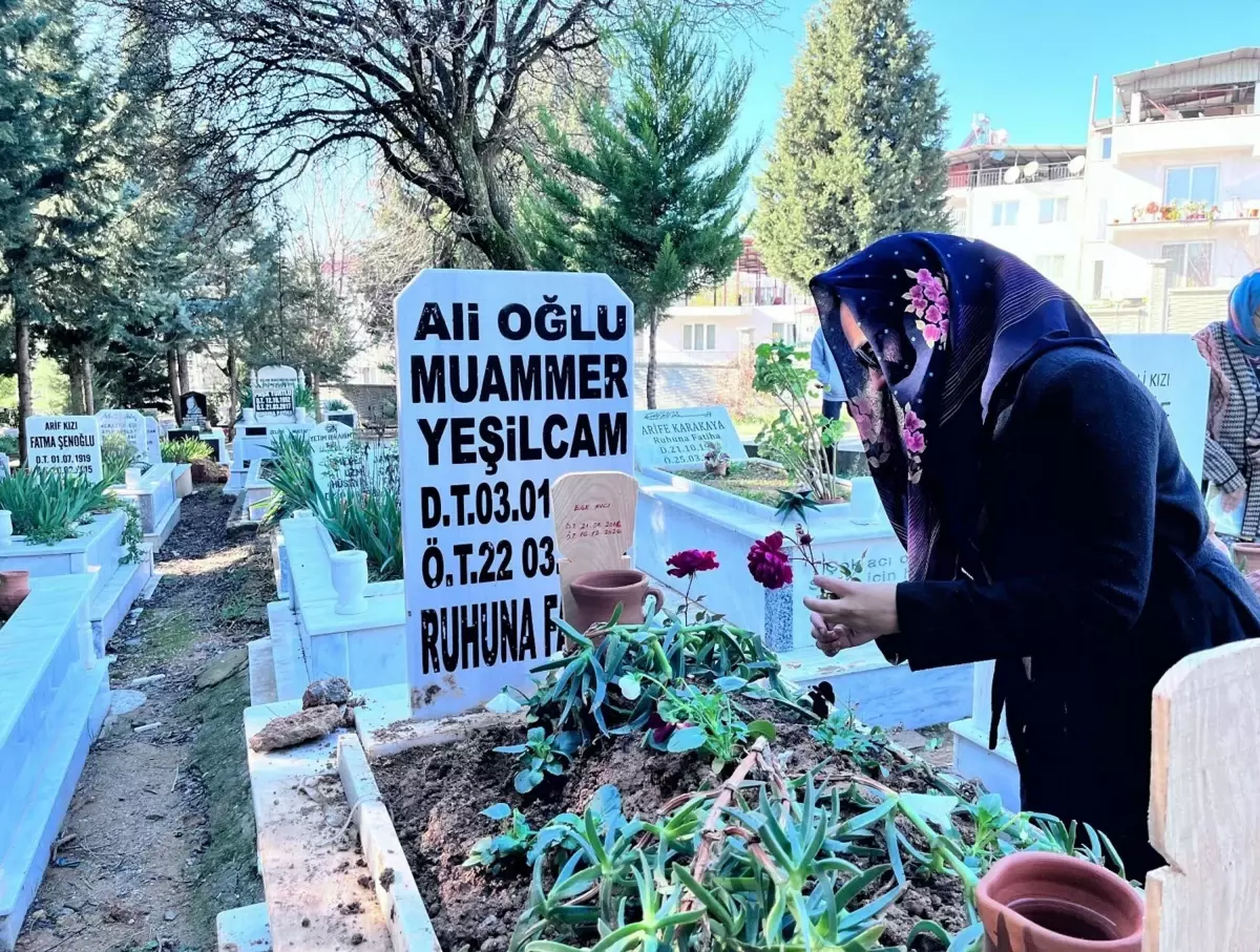 İpek Yeşilçam Avcı Oğlunun Mezarı Başında Gözyaşı Döktü