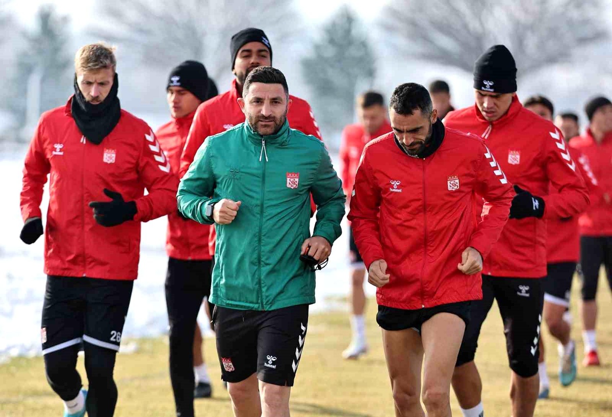 Sivasspor, Keçiörengücü Maçı İçin Hazırlıklarını Tamamladı