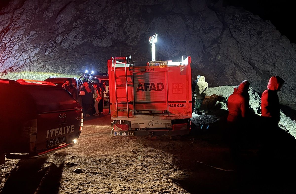 Hakkari\'de Kayalıklardan Düşme: Bir Ölü