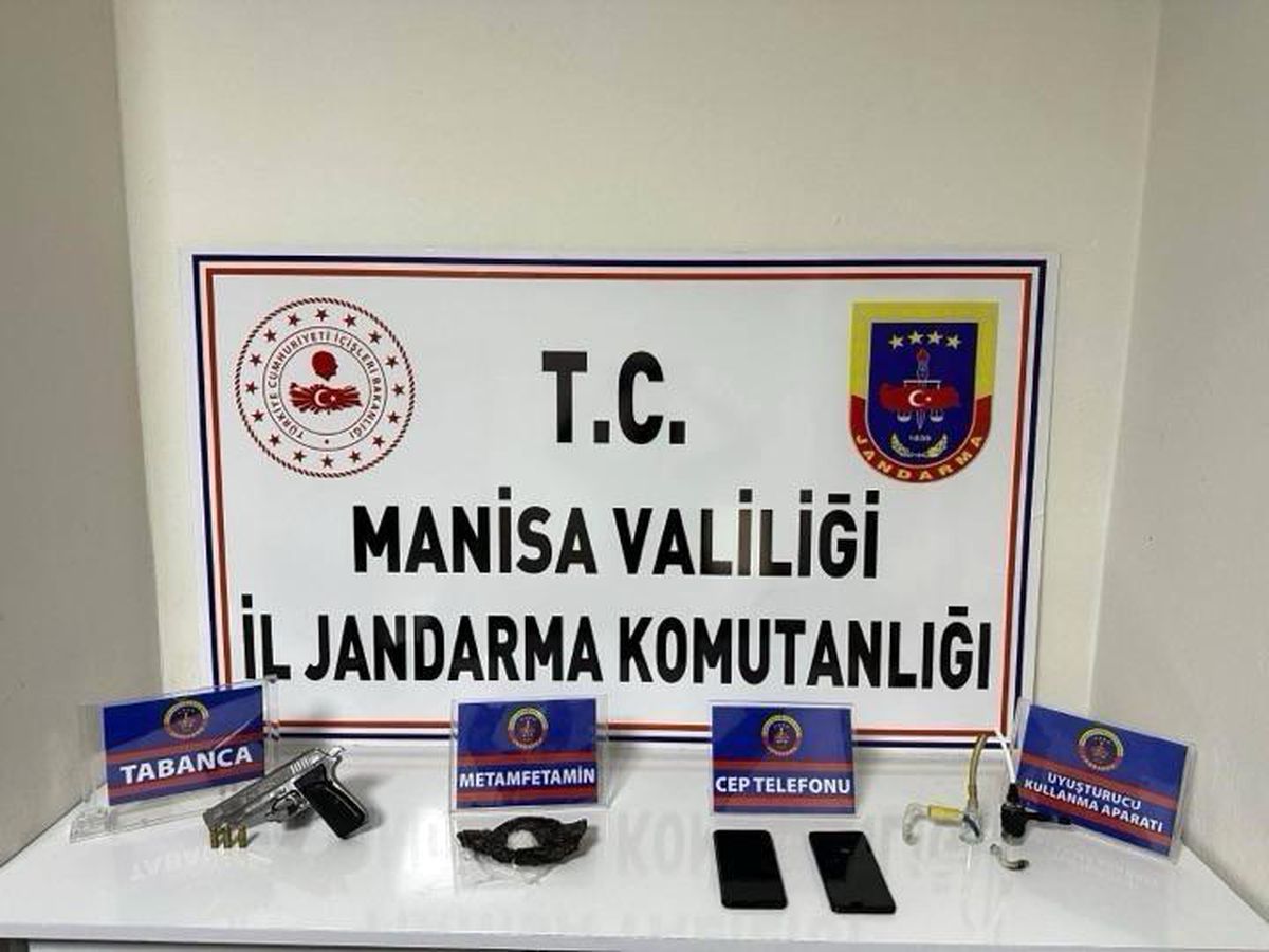 Manisa\'da Uyuşturucu ve Silah Operasyonu