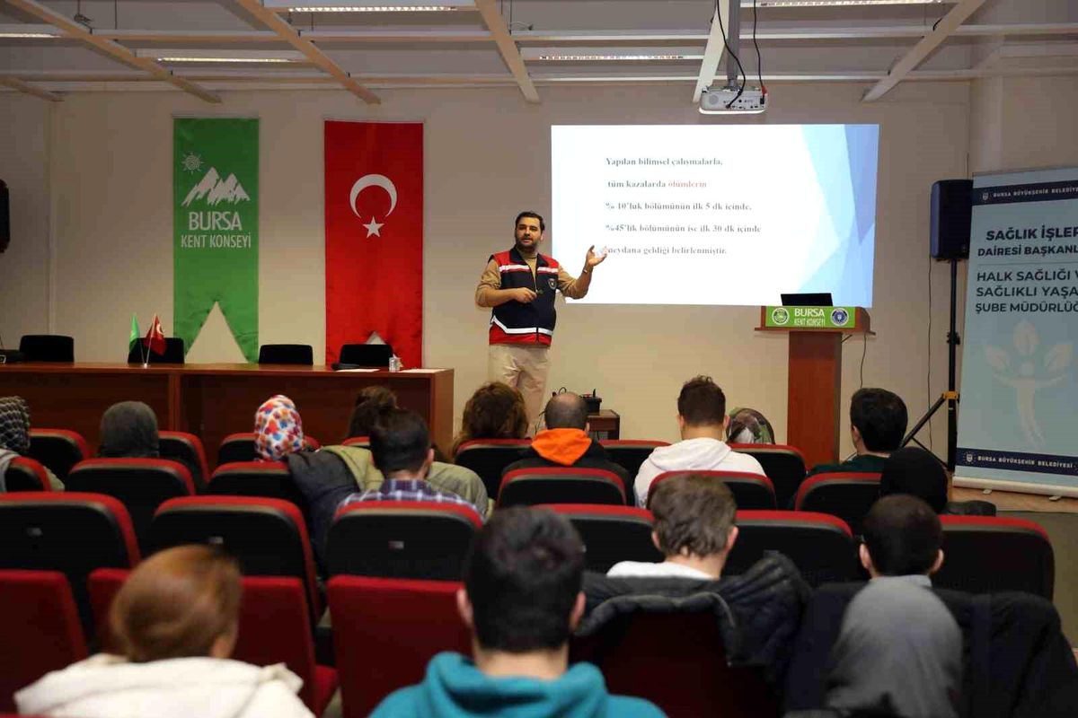 Bursa\'da Özel Bireylere İlk Yardım Eğitimi