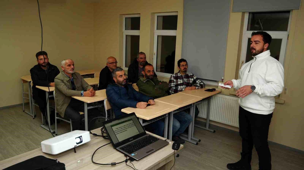 Düzce Belediyesi\'nin Fındık Yetiştiriciliği Kursu Başladı