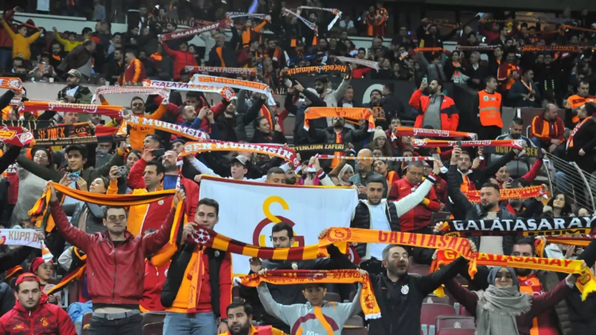 Galatasaray, Şampiyonlar Ligi\'ne puansız veda etti