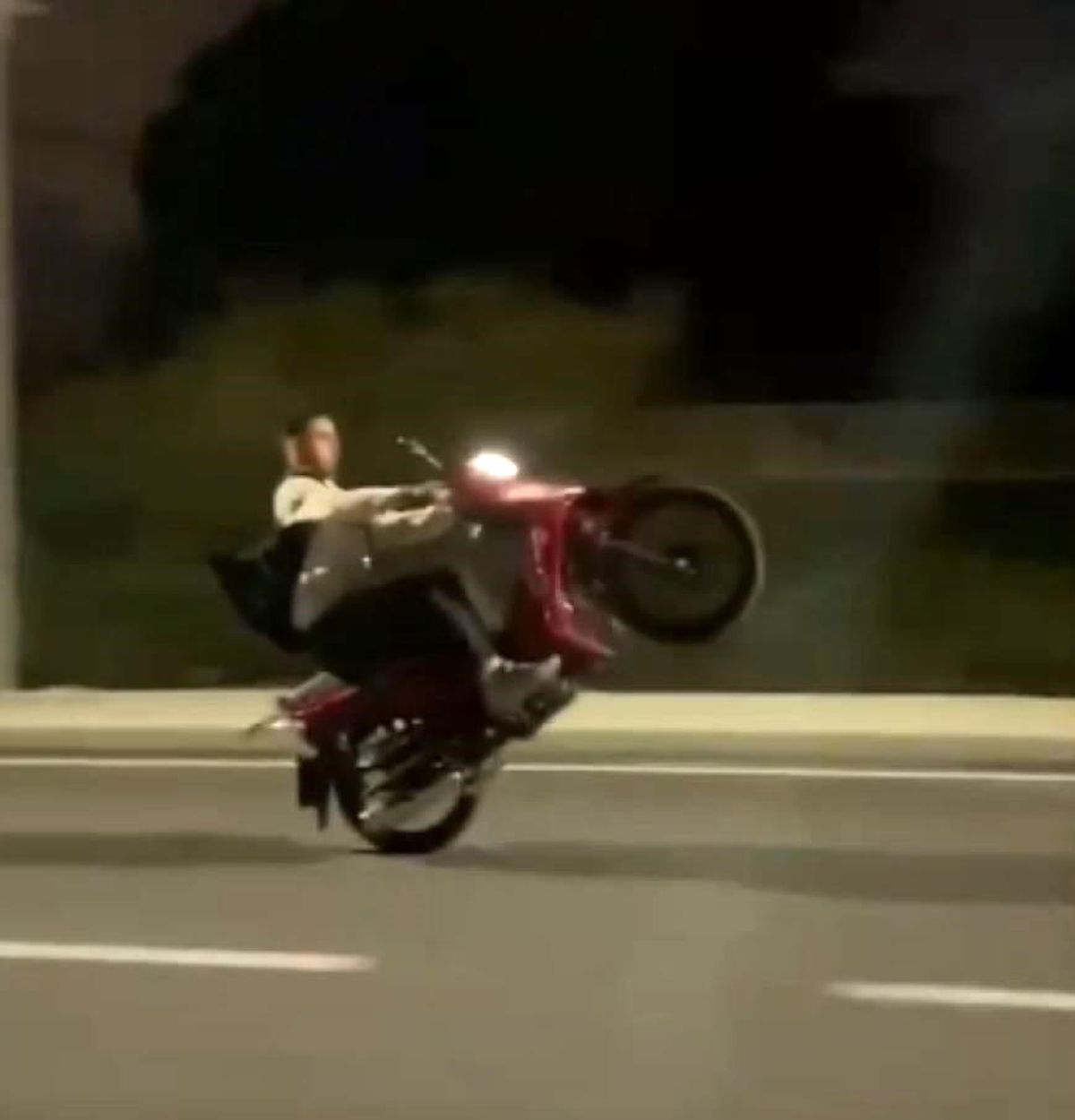İstanbul\'da Akrobatik Motosiklet Sürücülerine Ceza