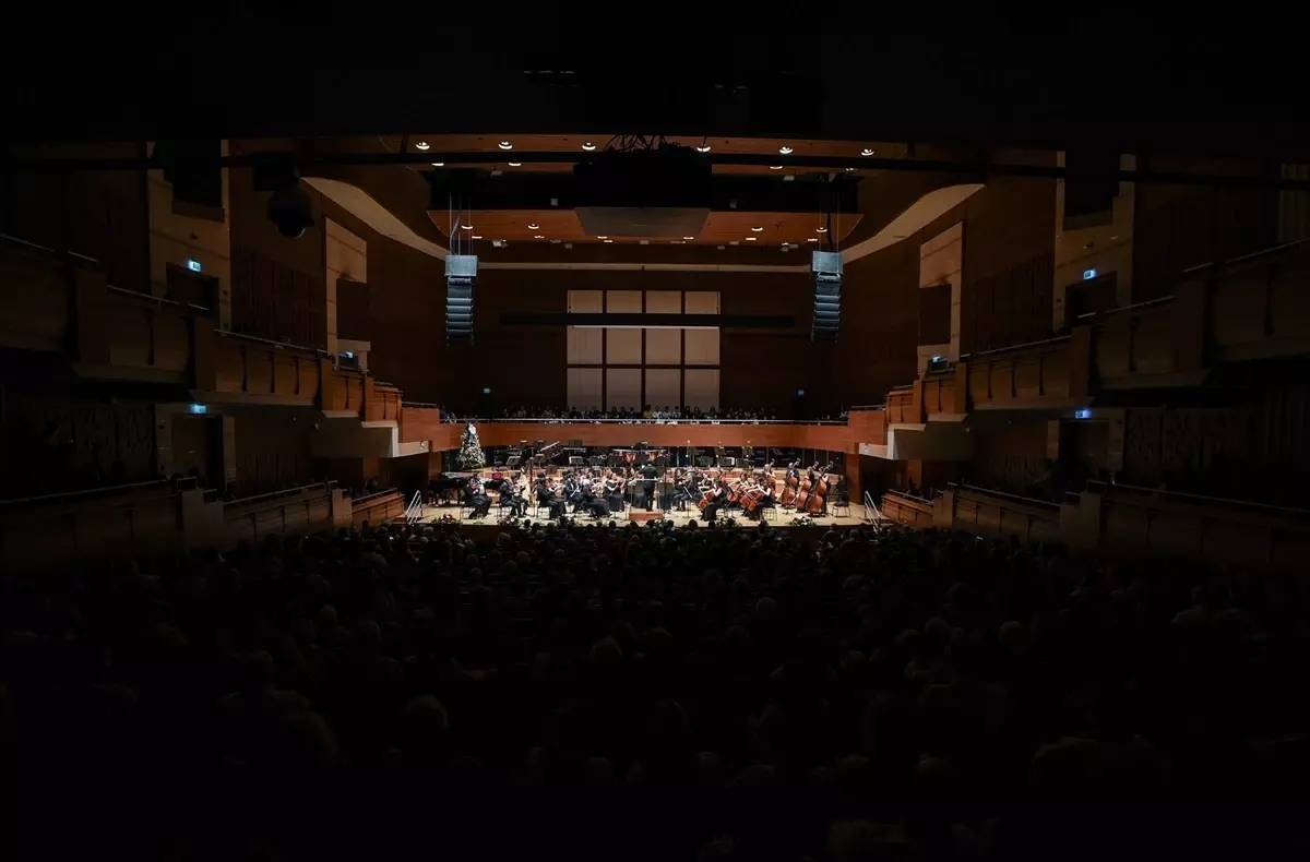 Olten Filarmoni İzmir\'de Konser Verdi