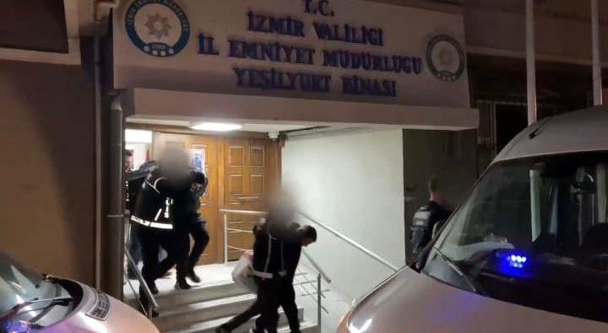 İzmir\'de Uyuşturucu Operasyonu: 24 Tutuklama