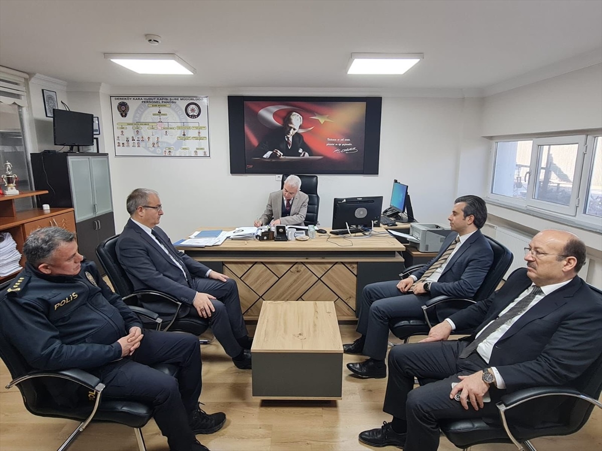 Vali Turan Dereköy Sınır Kapısını İnceledi