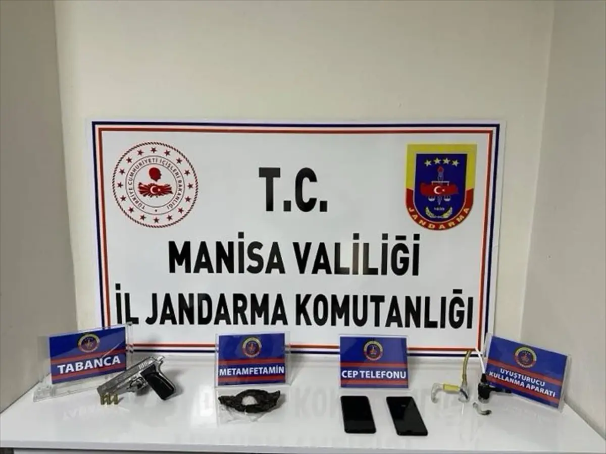 Manisa\'da Uyuşturucu Operasyonu: 2 Tutuklama