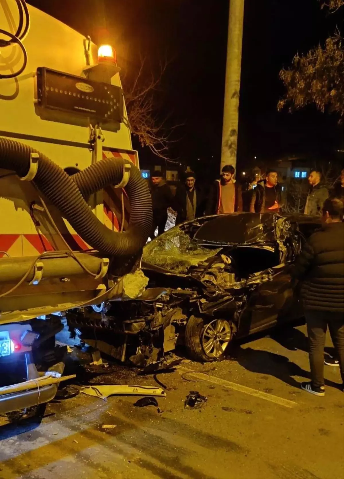 Mardin\'de Trafik Kazası: 2 Ağır Yaralı