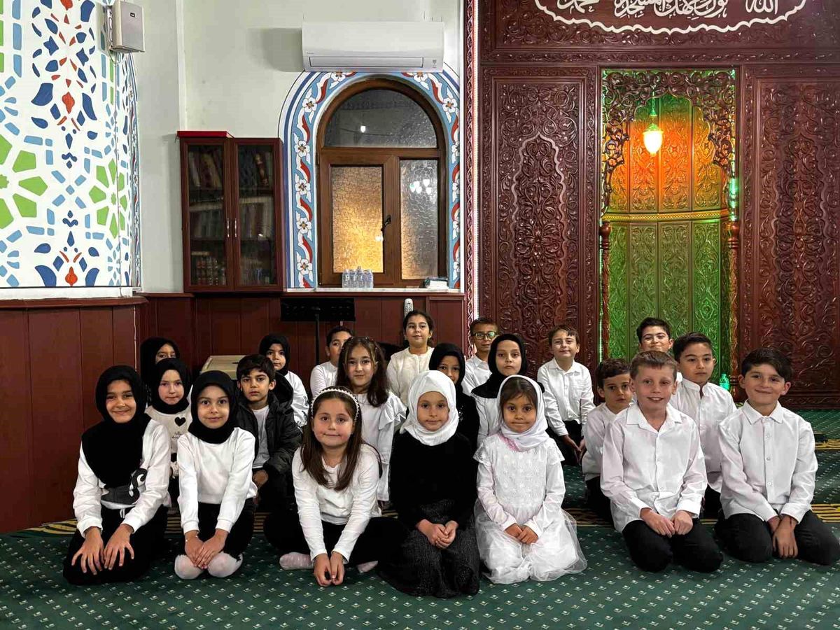 Miniklerden Kur\'an Tilaveti Coşkusu