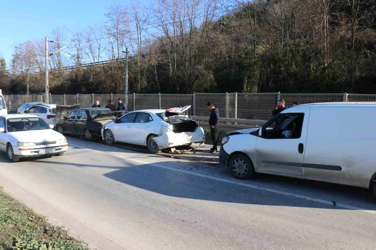 Sakarya\'da Zincirleme Trafik Kazası