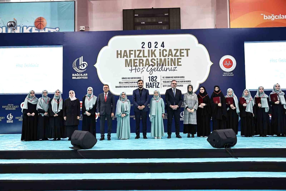 Bağcılar\'da 182 Hafız Kıza İcazet Töreni