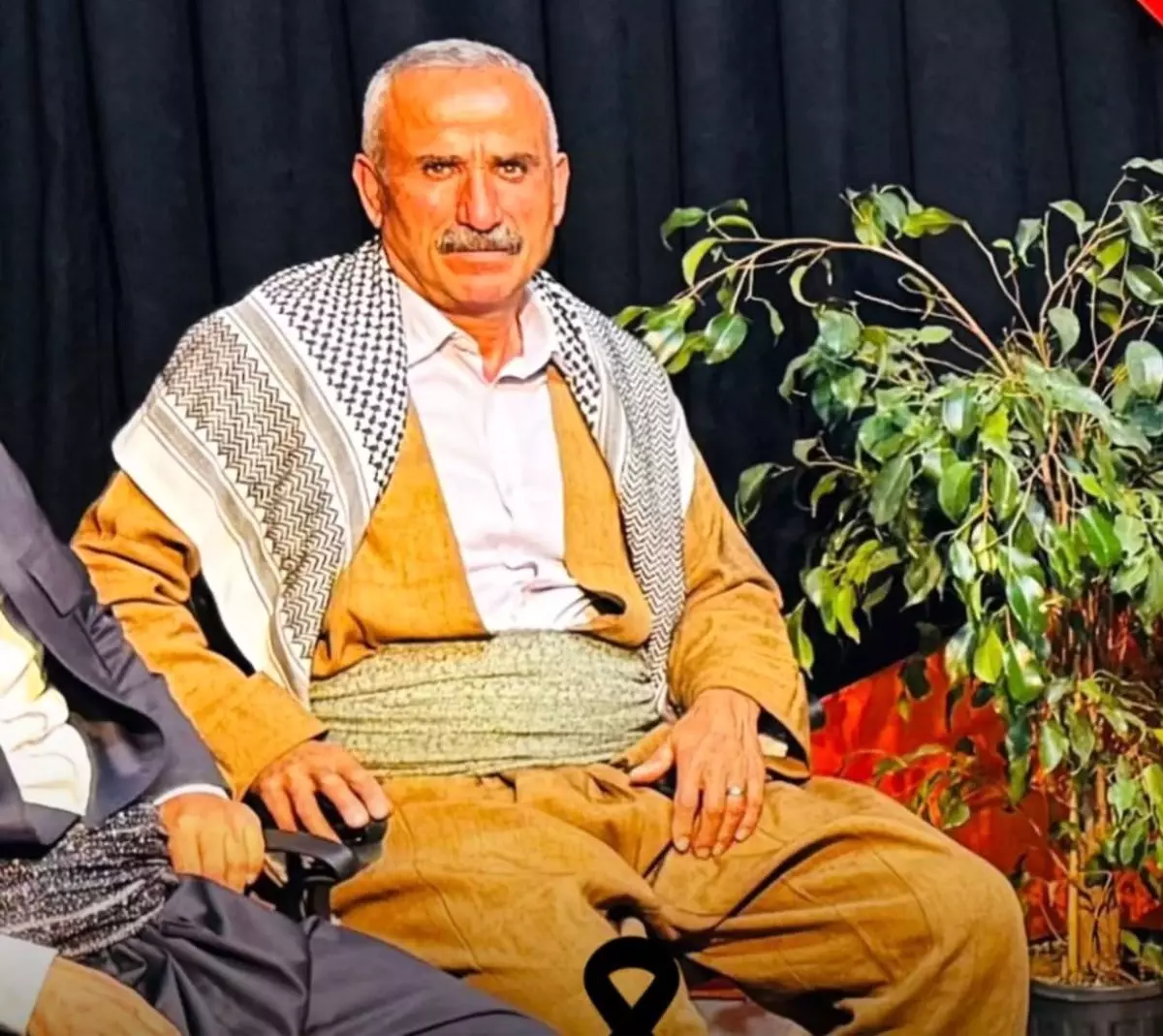 Hakkari\'de Dağda Düşen Adam Toprağa Verildi