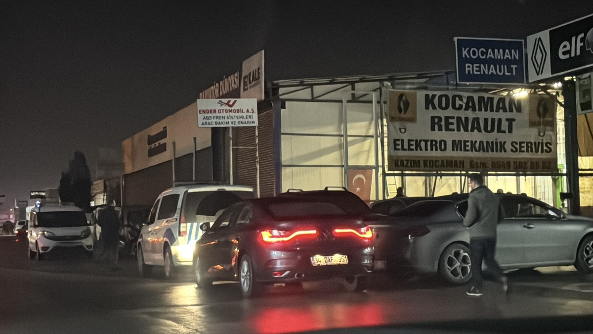 İzmit\'te İşçi Yüksekten Düşerek Hayatını Kaybetti