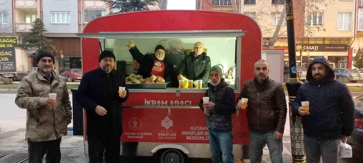 Kütahya\'da Sıcak Çorba İkramı