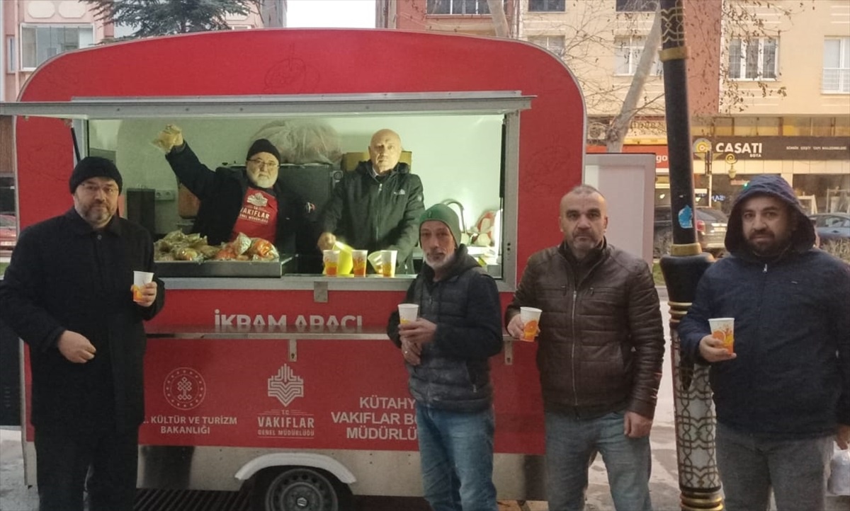 Kütahya\'da Sıcak Çorba İkramı