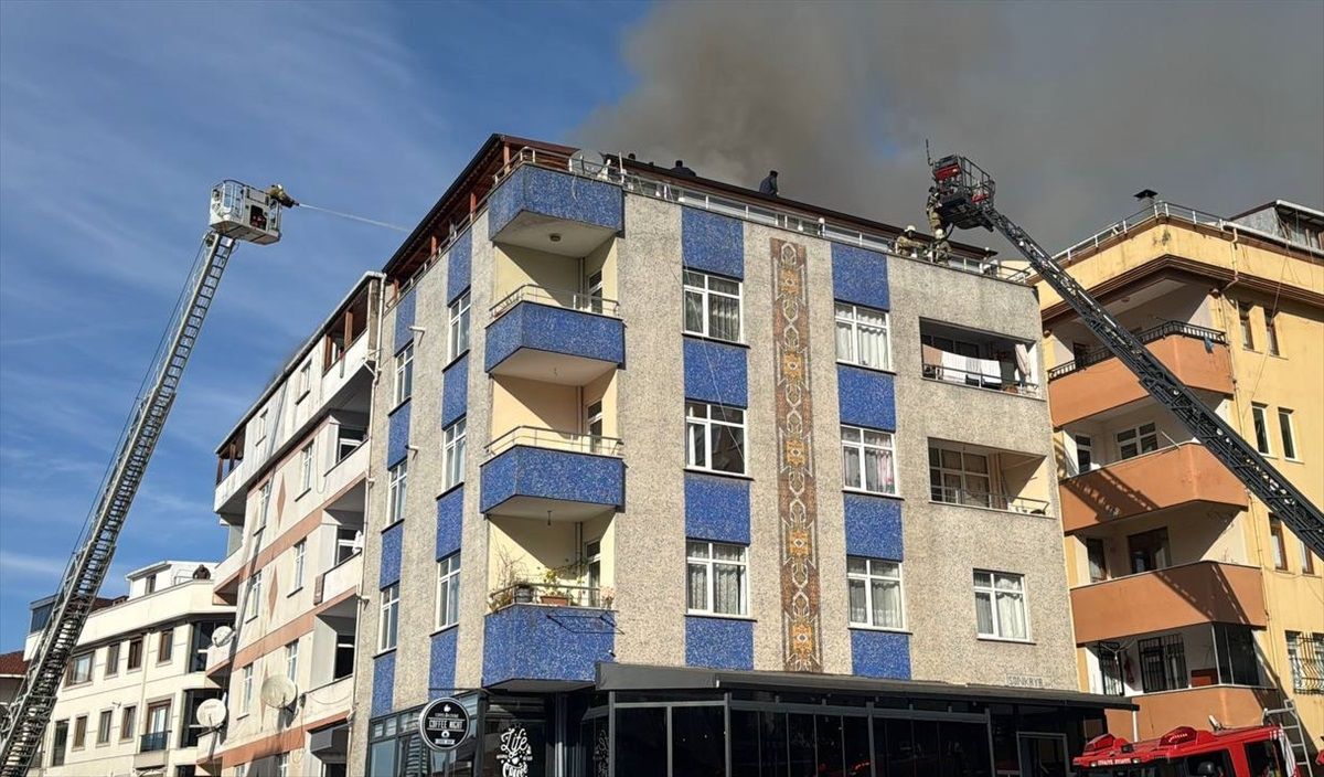 Maltepe\'de Çatı Katında Yangın