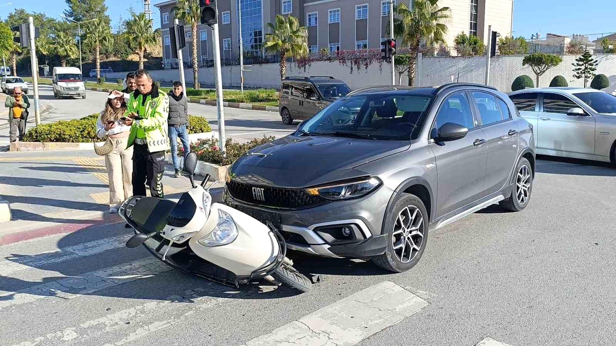 Antalya\'da Motosiklet Kazası: 25 Bin TL Ceza