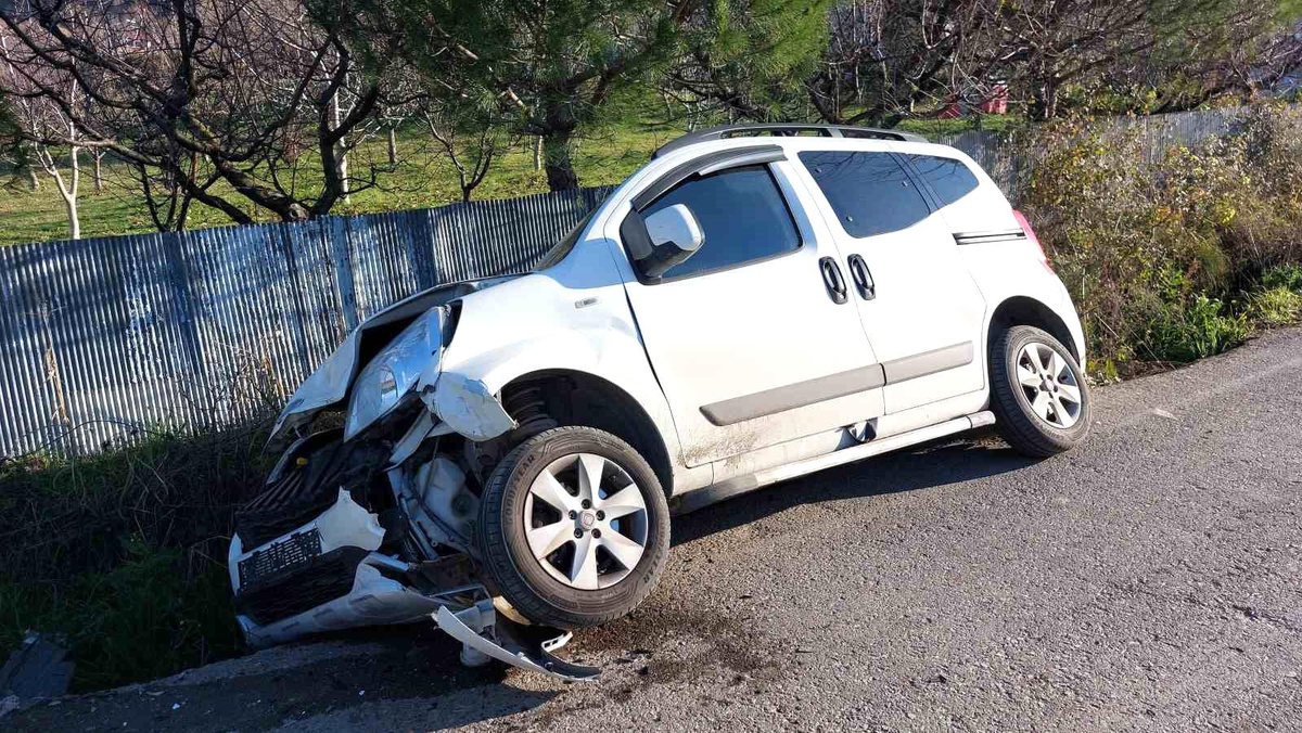 Samsun\'da Trafik Kazası: 5 Yaralı