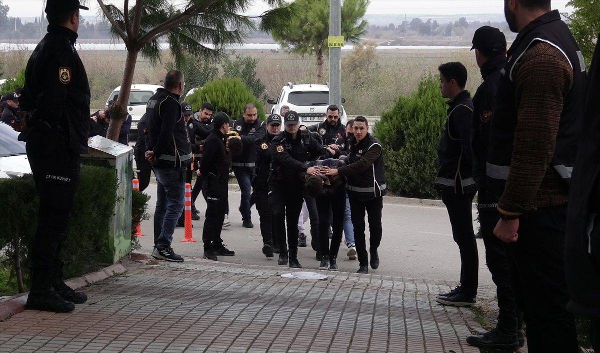 Dolandırıcılık Operasyonunda 20 Tutuklama