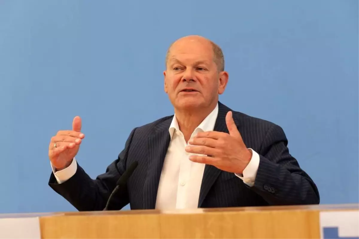 Scholz\'tan Çin ile Elektrikli Araç Anlaşması Çağrısı