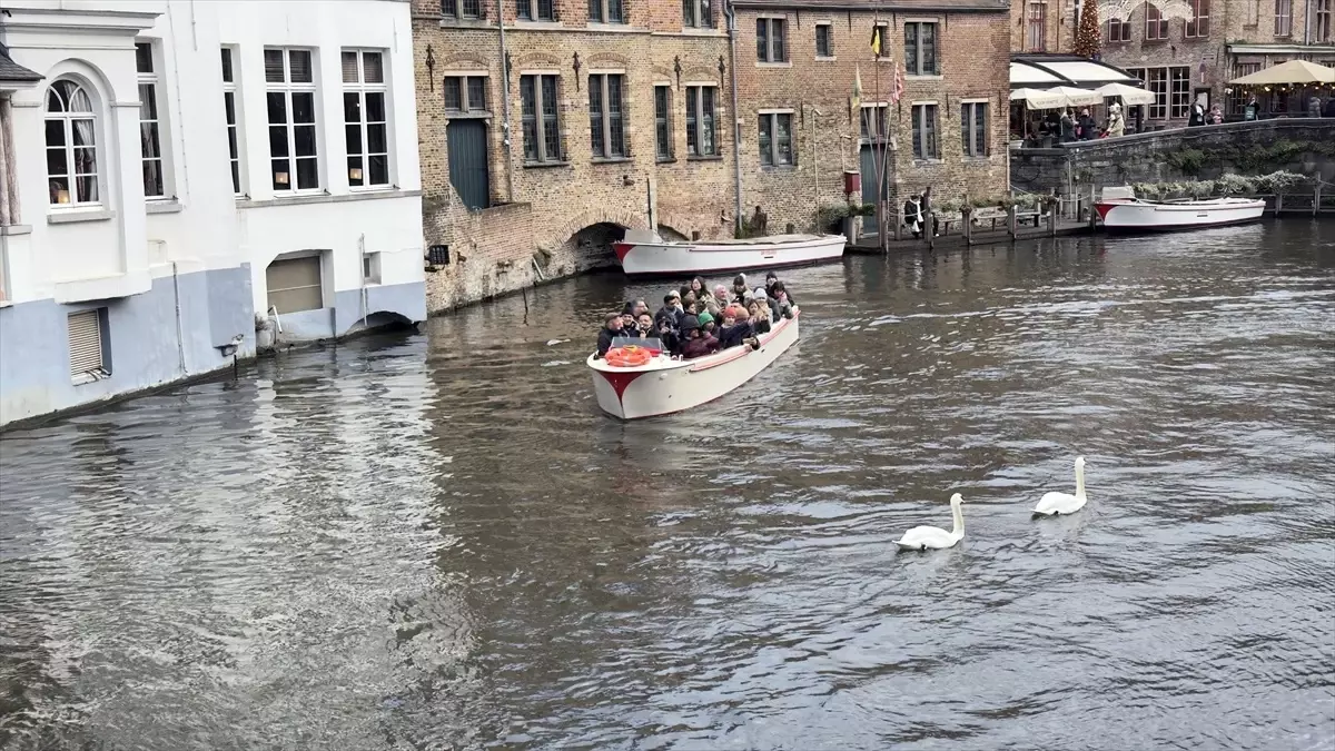 Brugge: Orta Çağ Mirası ve Futbol Keyfi