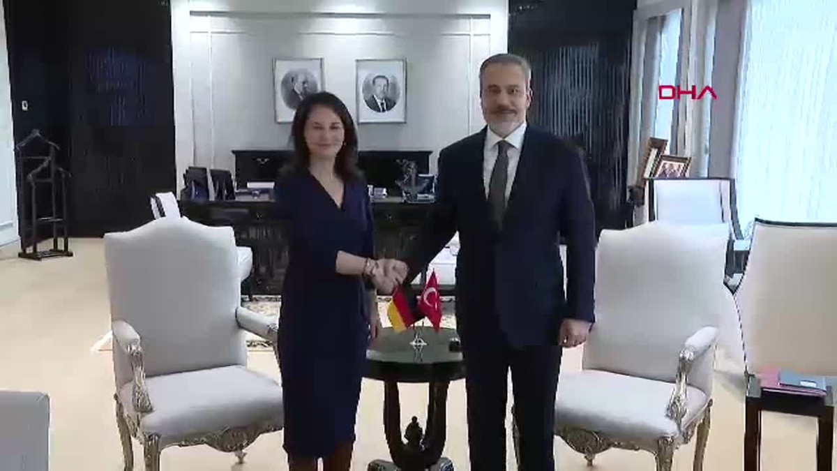 Hakan Fidan ve Annalena Baerbock Ankara\'da Bir Araya Geldi