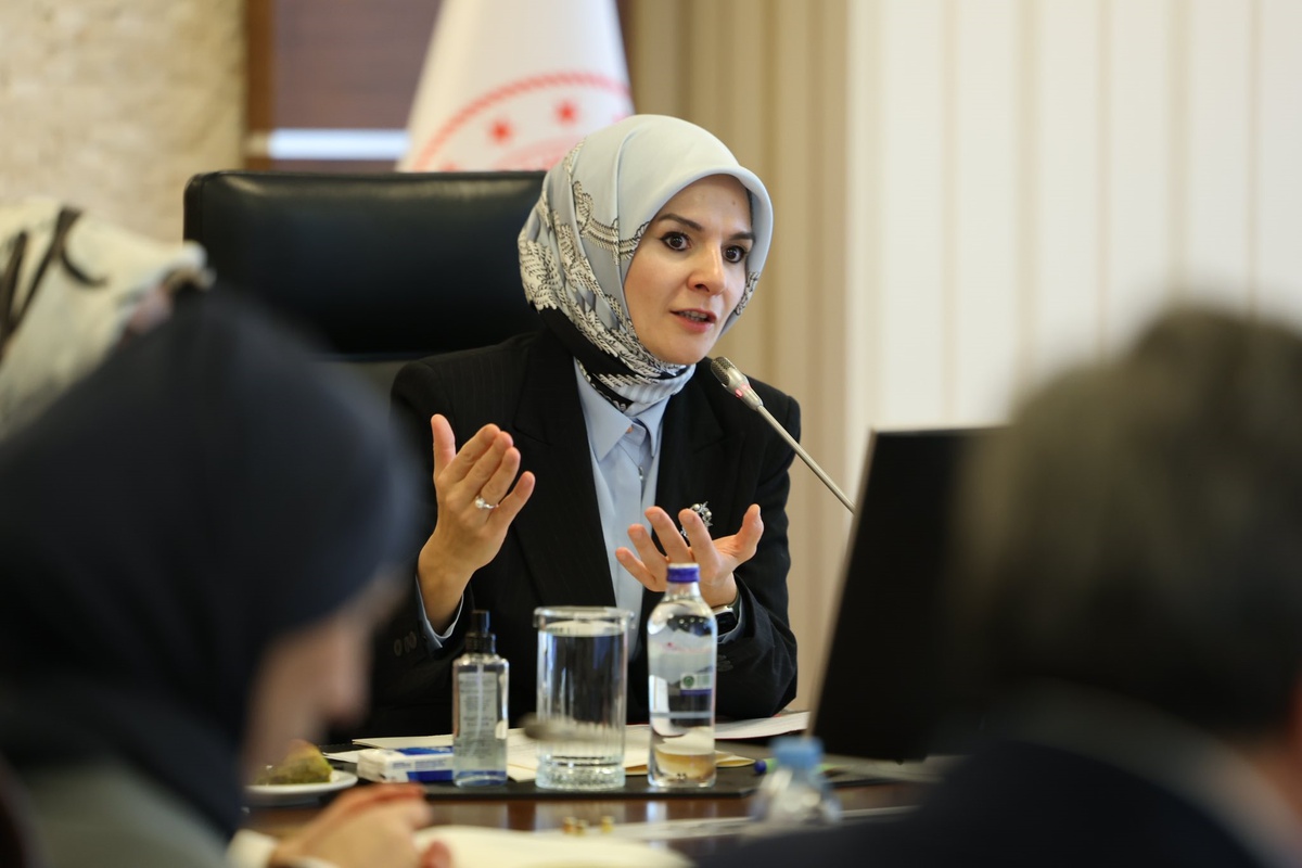 Bakan Göktaş, Kadın STK\'ları ile Toplantı Gerçekleştirdi