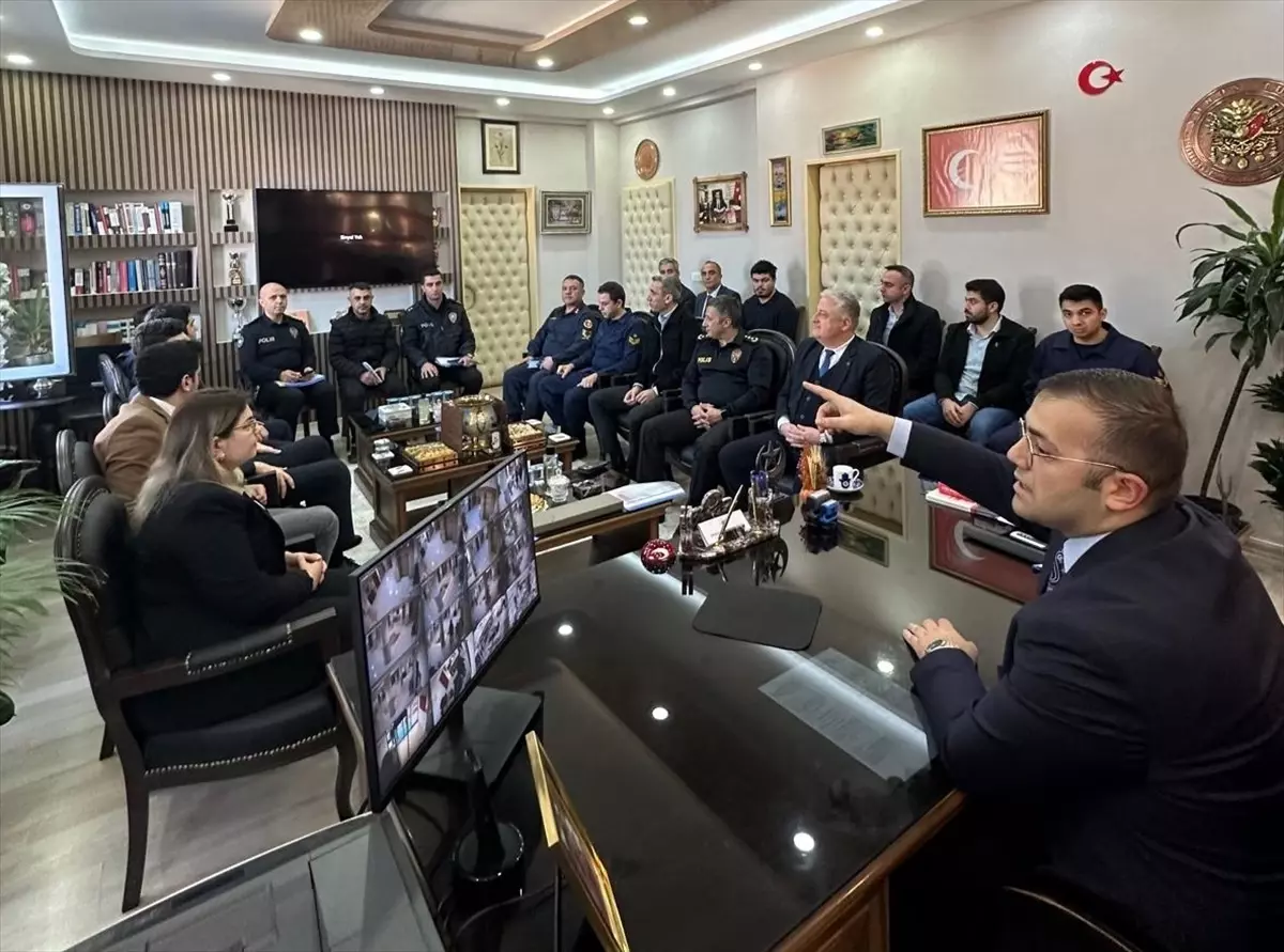 Çatalca\'da Kaçak Yapılaşmaya Karşı Toplantı