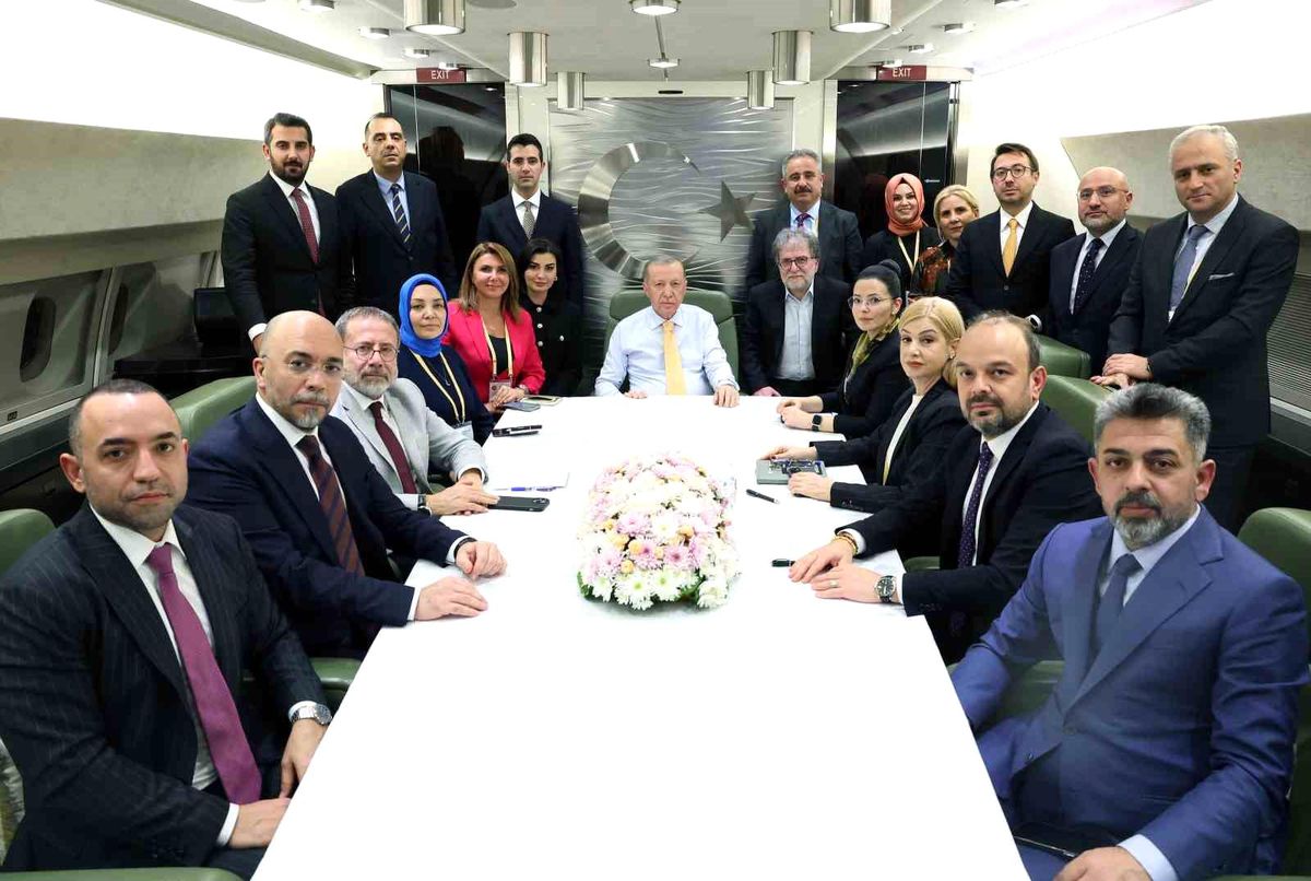 Cumhurbaşkanı Erdoğan: "Suriye\'de mevcut terör örgütlerinin etkisiz hale getirilme zamanının geldiğini de göstereceğiz.