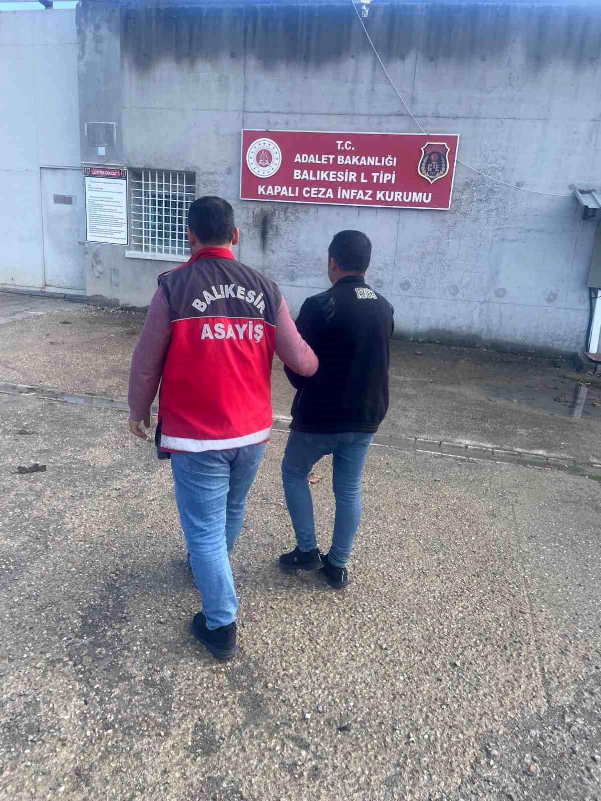 Balıkesir\'de Eş Zamanlı Operasyon: 45 Şahıs Yakalandı