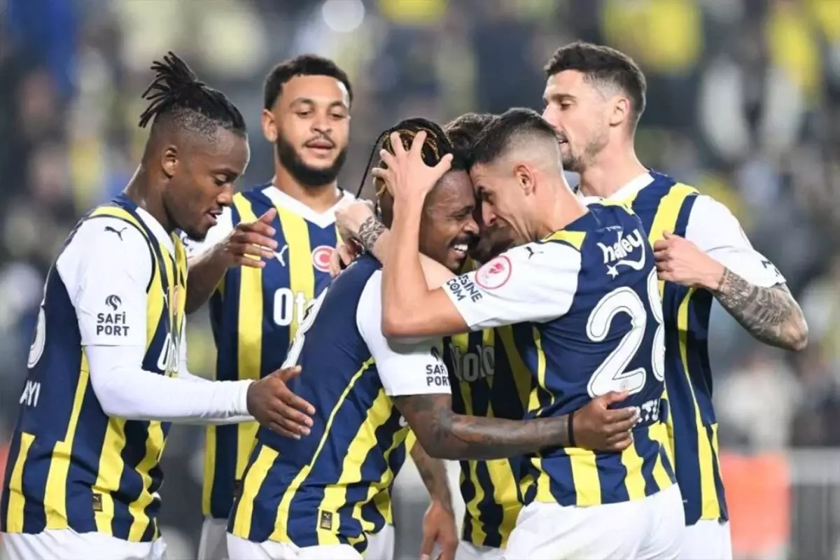 Lincoln Henrique, Fenerbahçe\'ye geri dönüyor