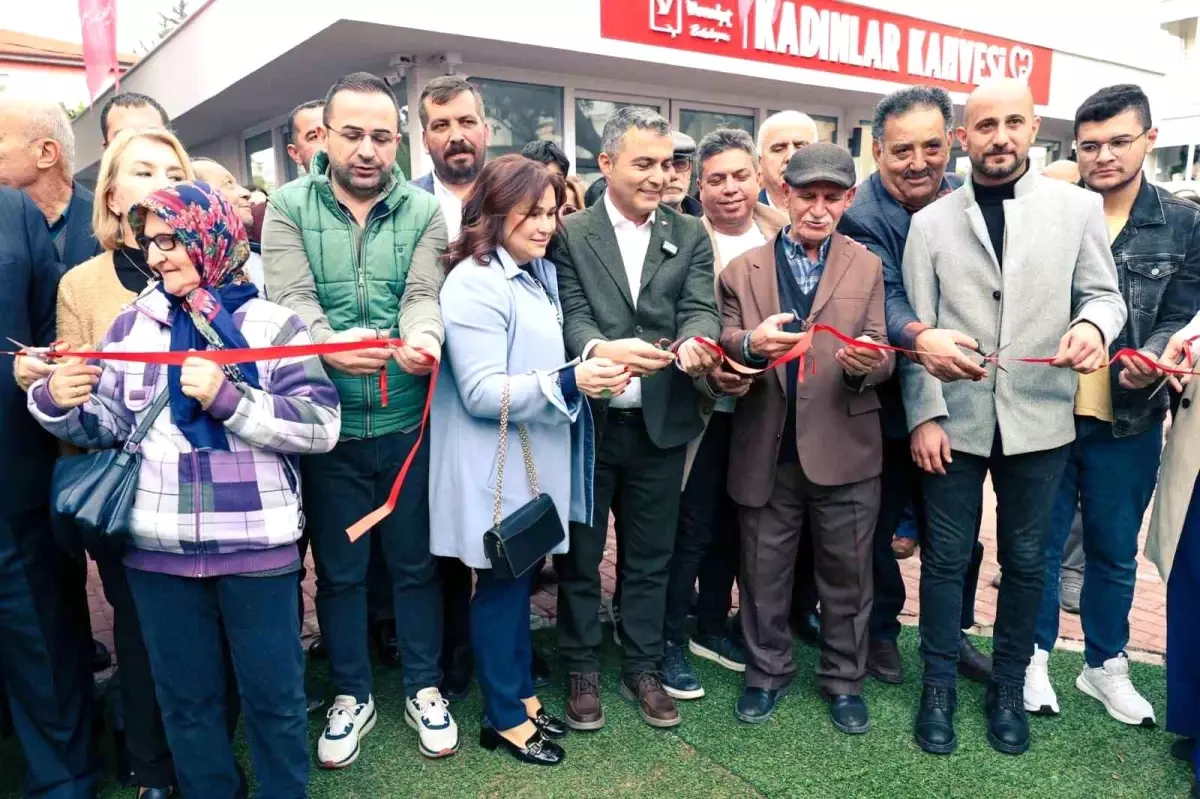 Manavgat\'ta ikinci kadınlar kahvesi ve muhtarlık binası törenle açıldı