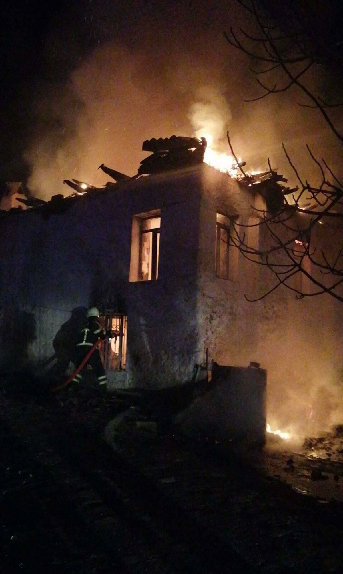 Muğla\'da Yangın Faciası: Yaşlı Çift Hayatını Kaybetti