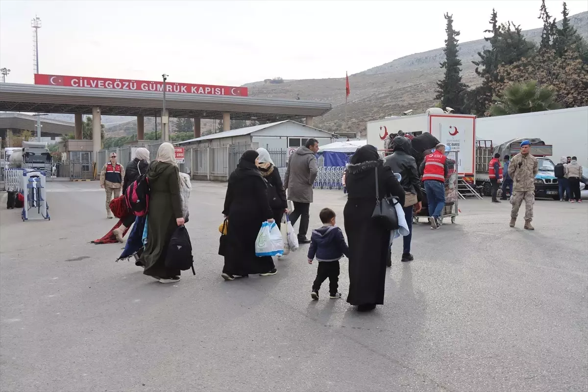 Suriyelilerin Ülkelerine Dönüşü Devam Ediyor