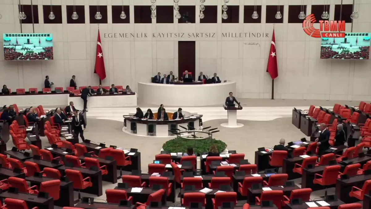 İYİ Parti\'den 2025 Bütçesine Eleştiri