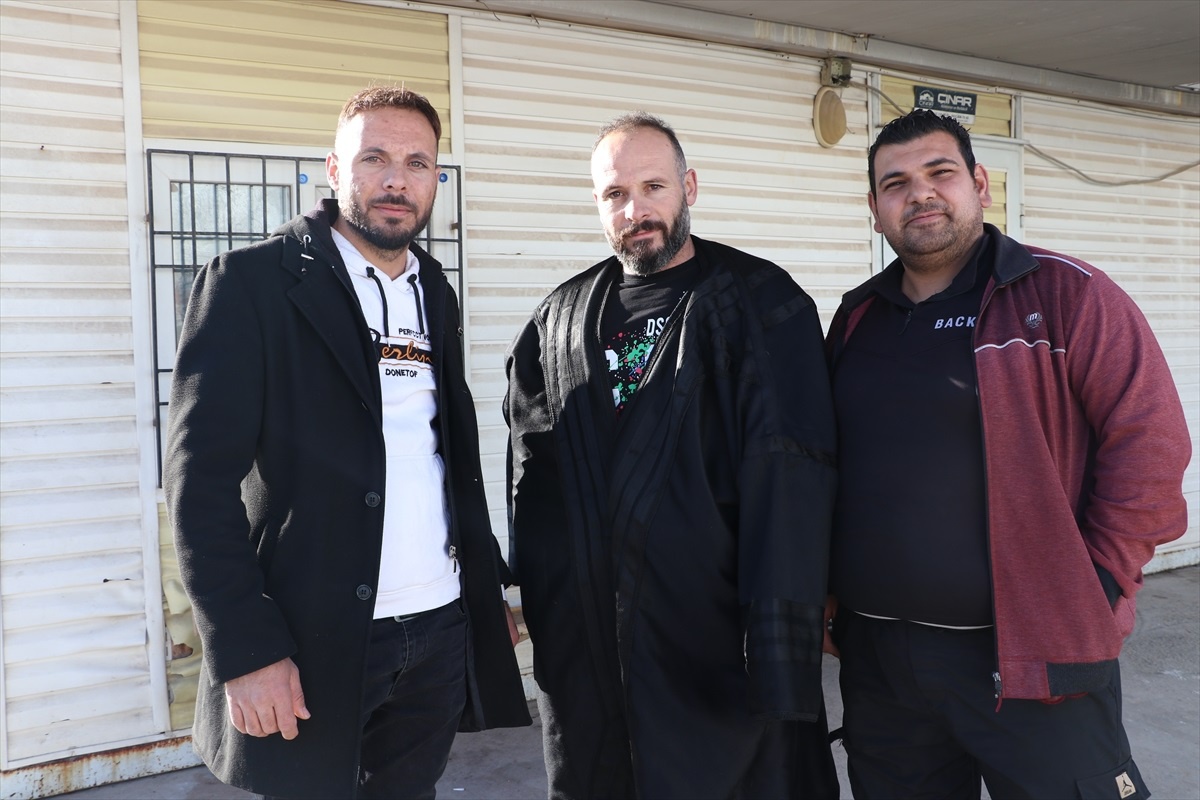 Suriyelilerin Tel Rıfat\'a Dönüşü