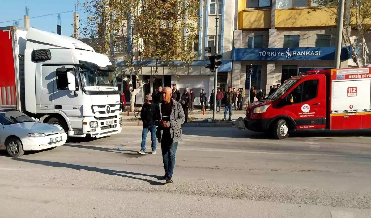 Mersin\'de Tır Çarpan Yaşlı Adam Hayatını Kaybetti