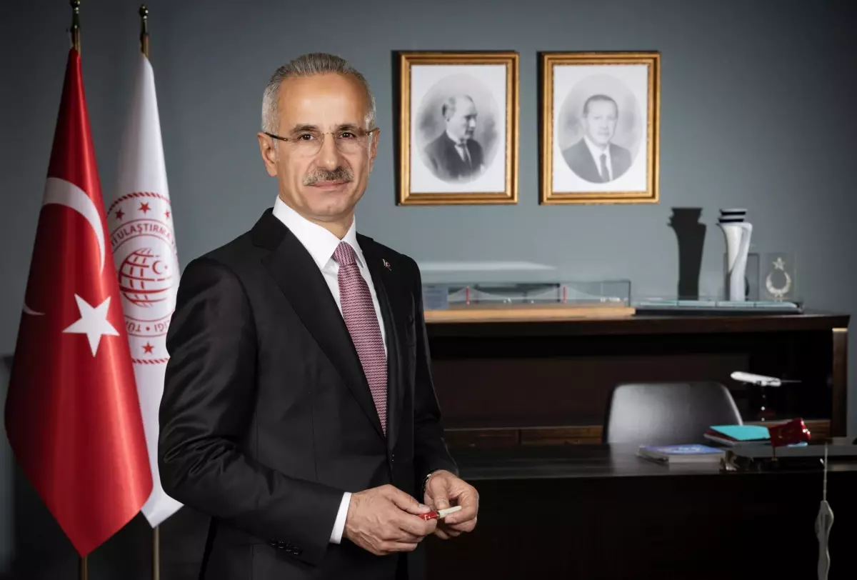 Trabzon Üniversitesi Kavşağı\'nda Trafik Sorunu Çözüldü