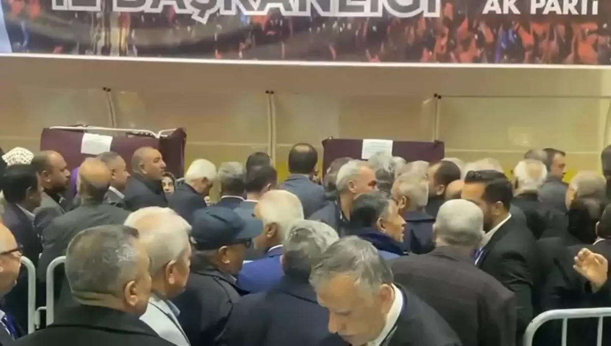 AK Parti Osmaniye Kongresi\'nde Adaylık Krizi