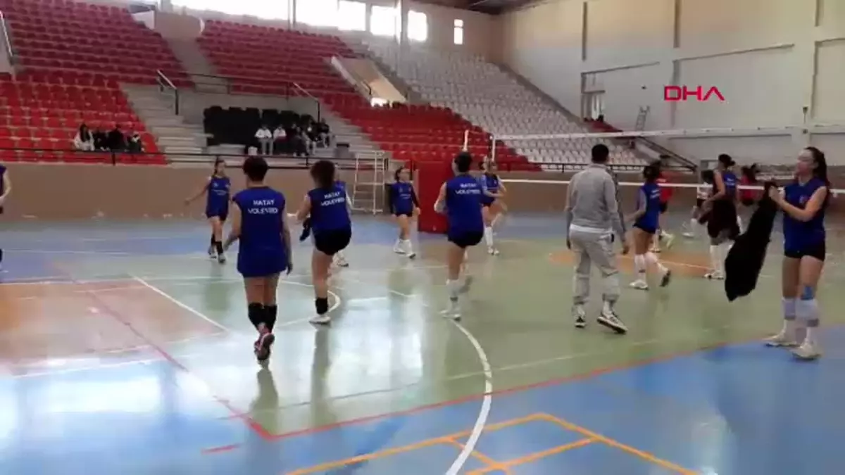 Hatay Kadın Voleybol Takımı, Şampiyonluk Hedefli Mücadelesini Sürdürüyor
