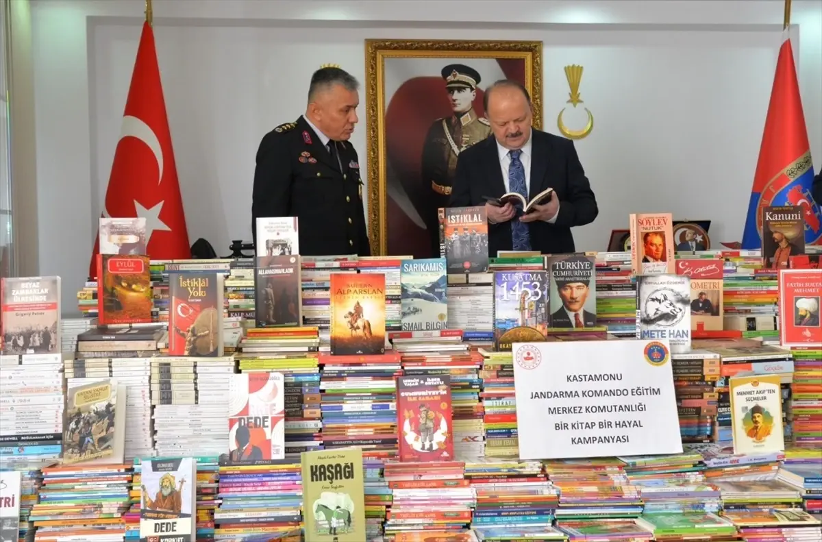 Jandarmadan 21 Bin Kitap Bağışı