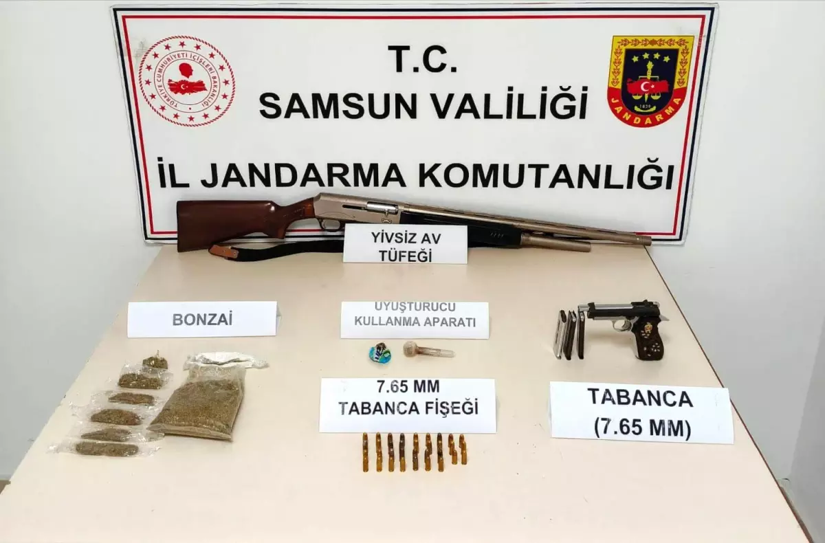 Samsun\'da Uyuşturucu ve Silah Operasyonu